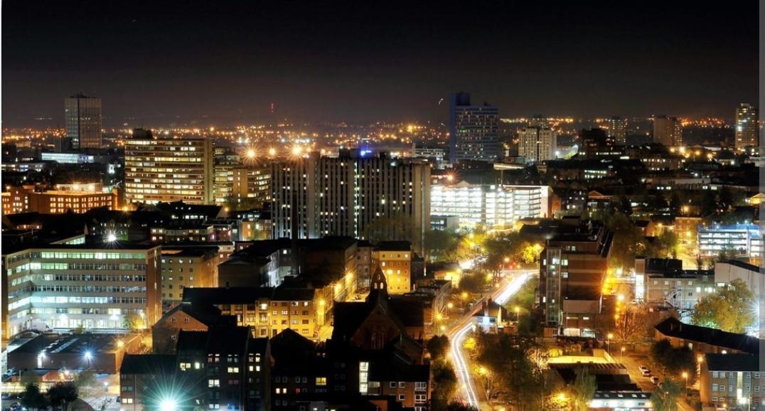 Shm Stays Leicester. Newly Renovated!! 15 Min Drive From City Centre, University. 9 Min Drive To Leicester City Stadium, 5 Min Drive To M1 & M69. 2 Min Walk To Bus Stop. Buitenkant foto