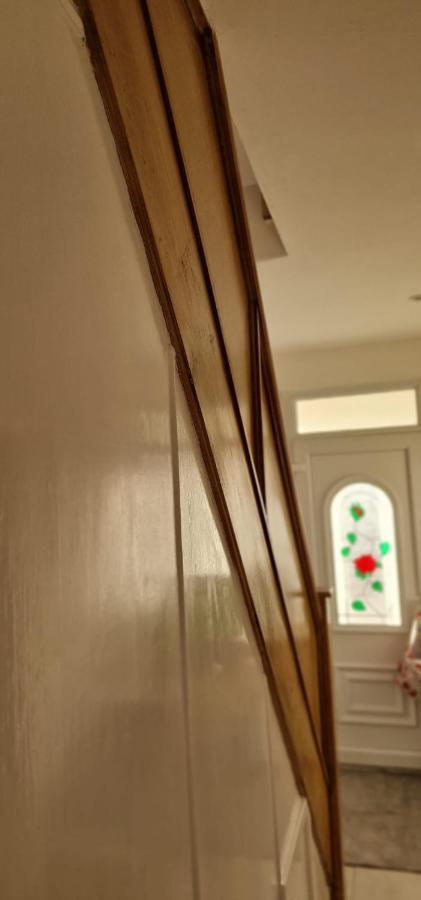 Shm Stays Leicester. Newly Renovated!! 15 Min Drive From City Centre, University. 9 Min Drive To Leicester City Stadium, 5 Min Drive To M1 & M69. 2 Min Walk To Bus Stop. Buitenkant foto