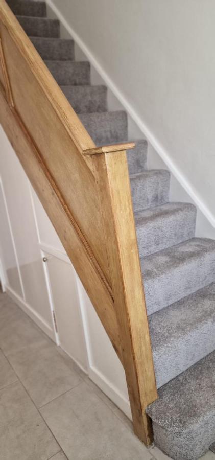 Shm Stays Leicester. Newly Renovated!! 15 Min Drive From City Centre, University. 9 Min Drive To Leicester City Stadium, 5 Min Drive To M1 & M69. 2 Min Walk To Bus Stop. Buitenkant foto